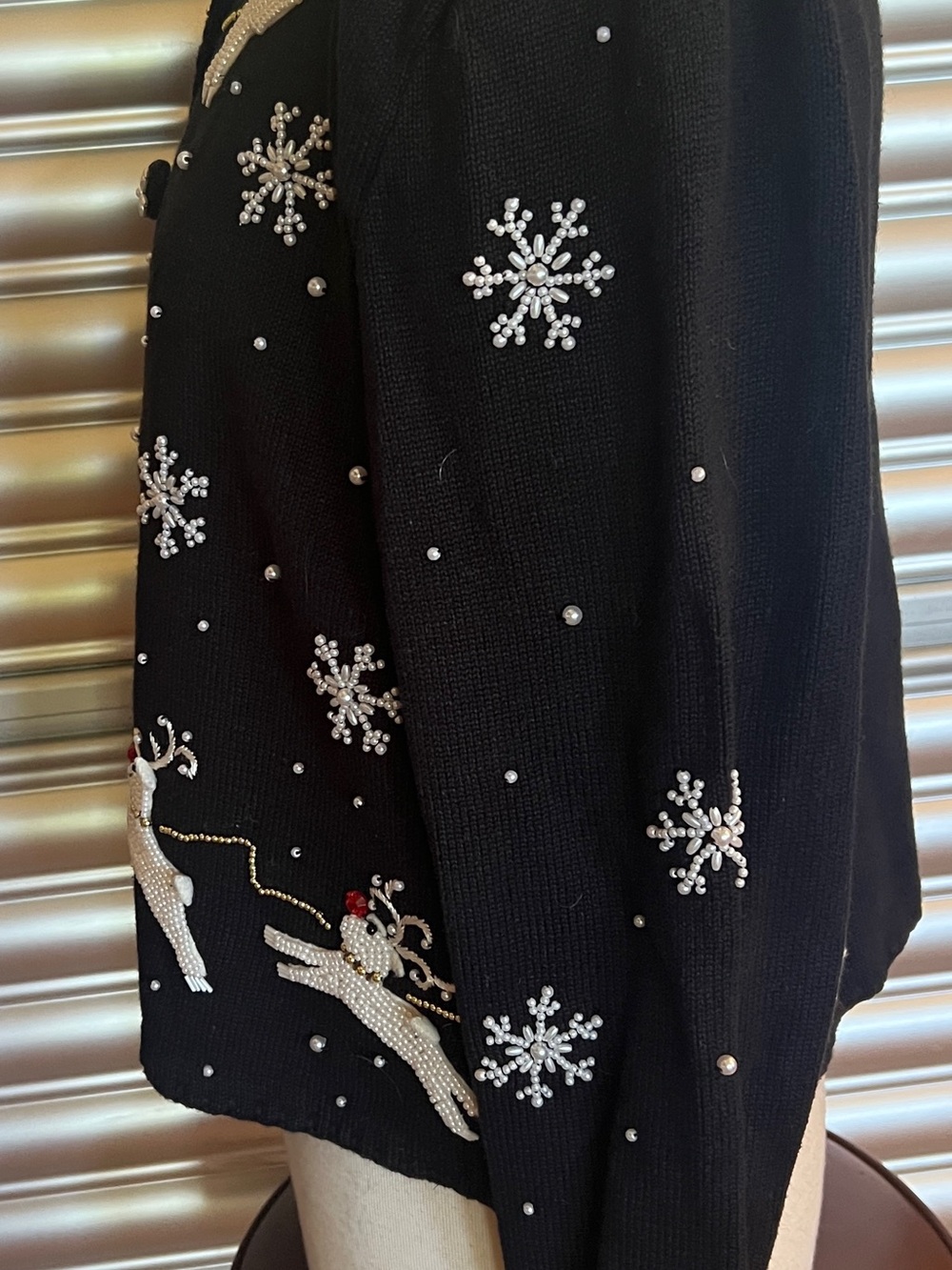 Vintage Michael Simon Beaded Christmas Cardigan Reindeer and Santa Womens M - Picture 5 of 9